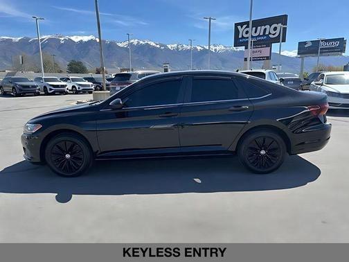 Black 2019 Volkswagen Jetta 1.4T S