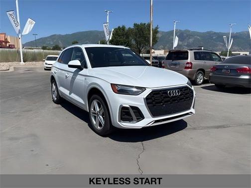 2022 Audi Q5 e 55 S line quattro Premium
