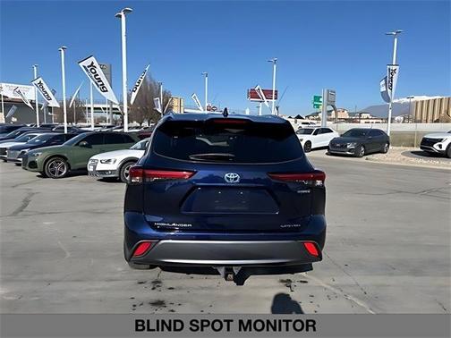 2022 Toyota Highlander Hybrid Limited