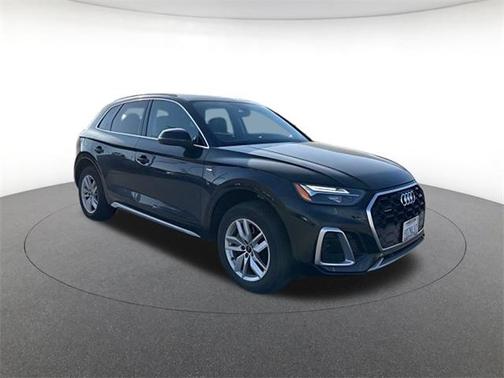 2023 Audi Q5 45 S line quattro Premium
