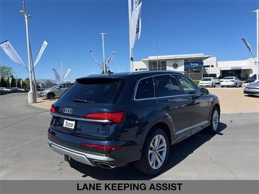 2025 Audi Q7 55 Premium Plus