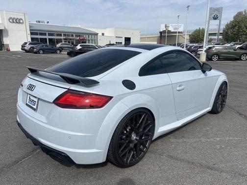 Audi Exclusive Color 2018 Audi TT RS 2.5T