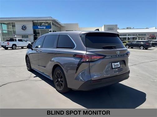2022 Toyota Sienna XLE