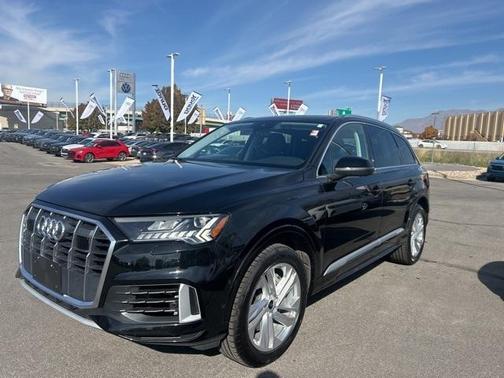 2024 Audi Q7 55 Premium Plus