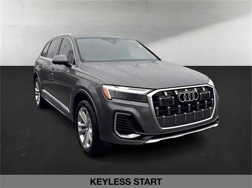 2025 Audi Q7 45 Premium