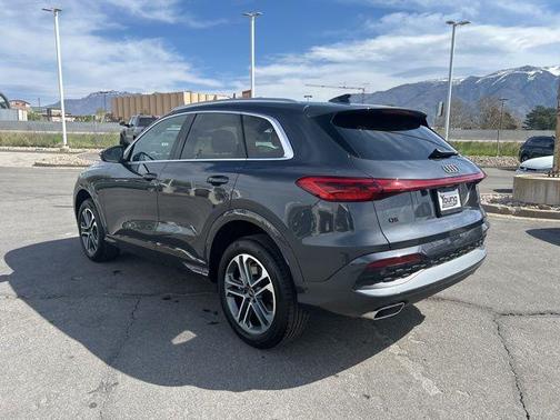 2025 Audi Q5 2.0T quattro Premium