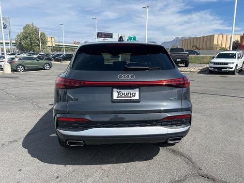 2025 Audi Q5 2.0T quattro Premium