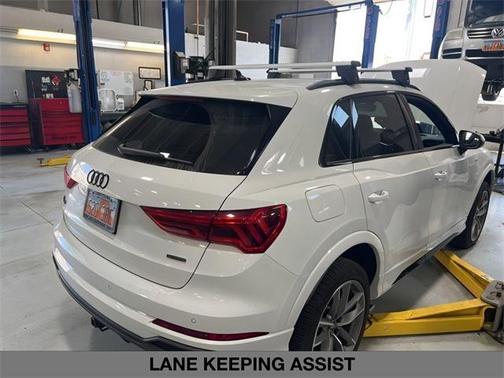2024 Audi Q3 45 S line Premium