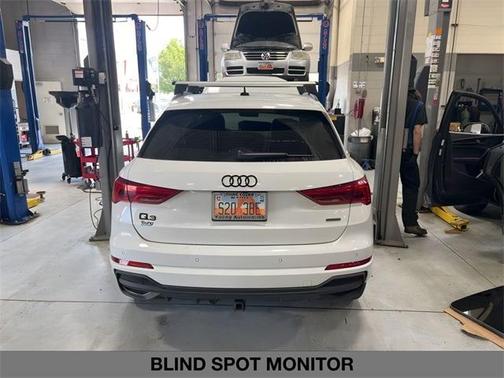 2024 Audi Q3 45 S line Premium