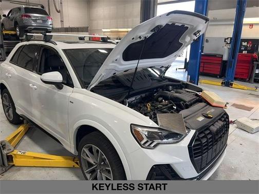 2024 Audi Q3 45 S line Premium