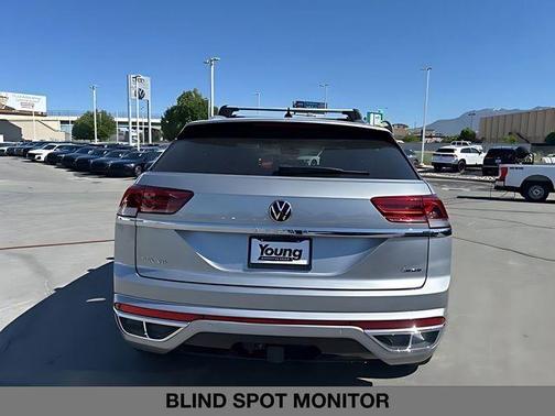 Pyrite Silver Metallic 2023 Volkswagen Atlas Cross Sport 3.6L V6 SEL Premium R-Line