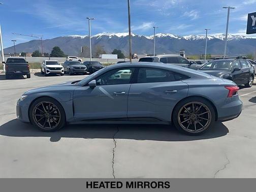 Kemora Gray Metallic 2022 Audi e-tron GT Premium Plus