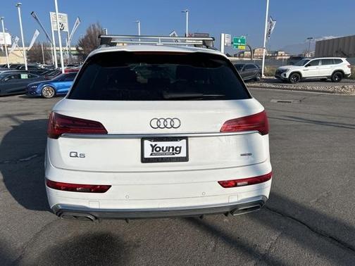 2022 Audi Q5 45 S line quattro Premium