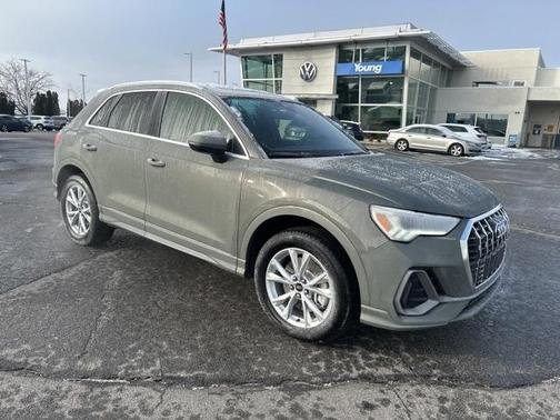 2025 Audi Q3 45 S line Premium