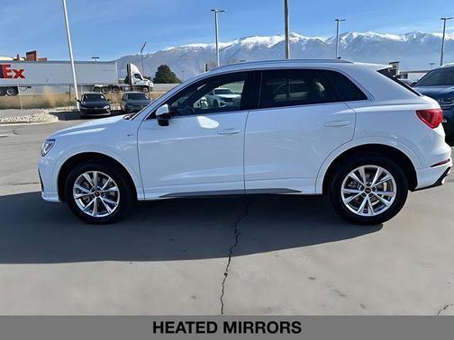 2024 Audi Q3 45 S line Premium