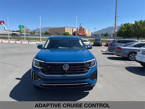 2025 Volkswagen Atlas 2.0T SEL Premium R-Line