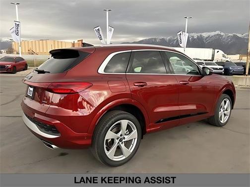 2025 Audi Q5 2.0T quattro Premium