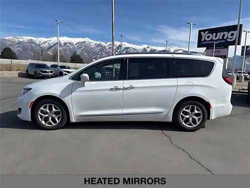 2018 Chrysler Pacifica Touring-L