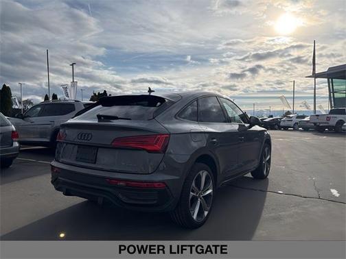 2023 Audi Q5 45 S line Prestige