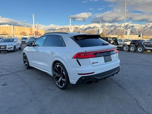 2023 Audi RS Q8 4.0T quattro