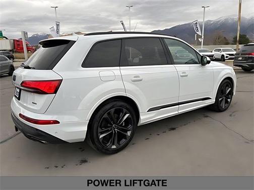 2026 Audi Q7 55 Premium Plus