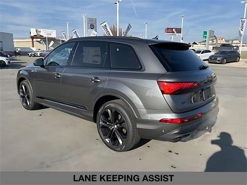 2026 Audi Q7 55 Premium Plus