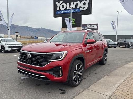 2025 Volkswagen Atlas Cross Sport 2.0T SEL R-Line Black