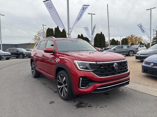 2025 Volkswagen Atlas Cross Sport 2.0T SEL R-Line Black