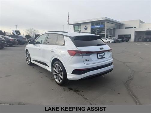 2026 Audi Q4 e-tron 55 quattro Premium