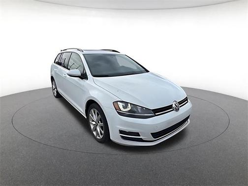 2016 Volkswagen Golf SportWagen TSI SE 4-Door