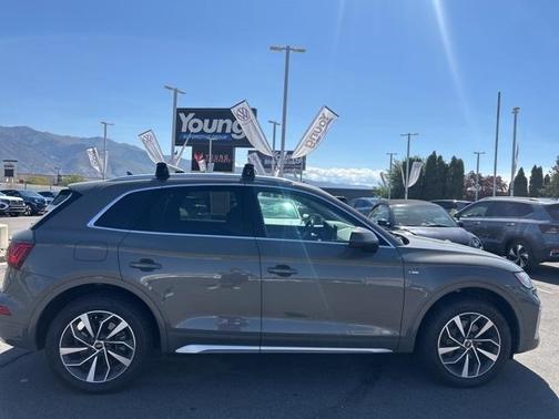 2023 Audi Q5 45 S line quattro Premium