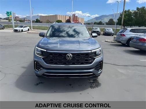 2025 Volkswagen Atlas 2.0T SEL Premium R-Line