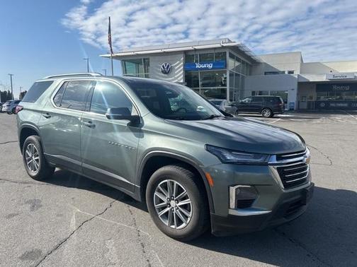 2023 Chevrolet Traverse LT Leather