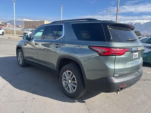 2023 Chevrolet Traverse LT Leather