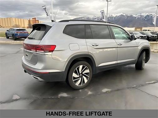 2024 Volkswagen Atlas 2.0T SE