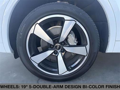 2023 Audi Q5 45 S line Prestige