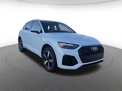 2023 Audi Q5 45 S line Prestige