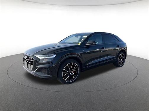 2022 Audi Q8 55 Premium Plus