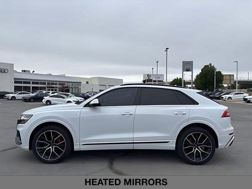 Glacier White Metallic 2023 Audi Q8 55 Premium Plus