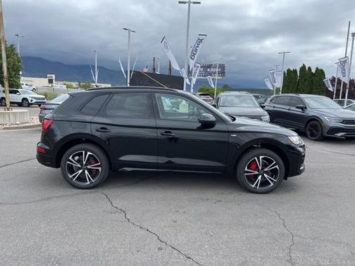 2025 Audi Q5 45 S line quattro Premium
