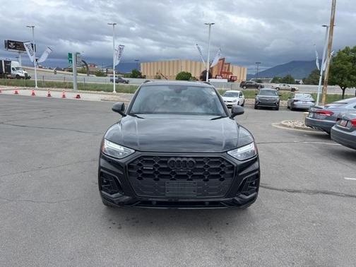 2025 Audi Q5 45 S line quattro Premium