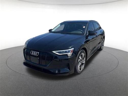 2022 Audi e-tron Premium