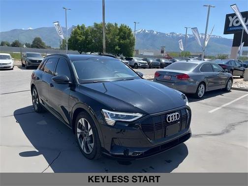 2022 Audi e-tron Premium