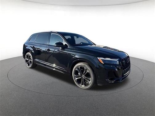 2026 Audi Q7 55 Premium Plus