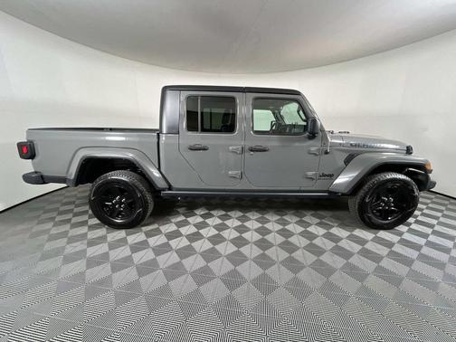 2022 Jeep Gladiator Sport S