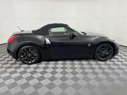 2015 Nissan 370Z Touring