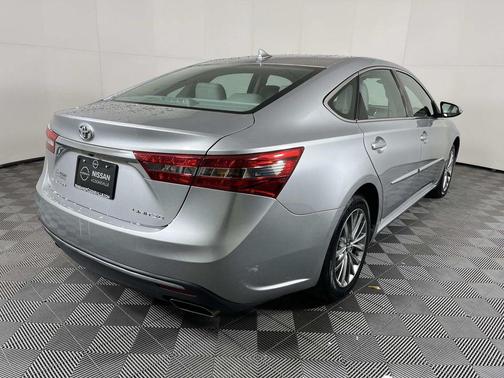 2016 Toyota Avalon Limited