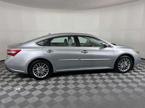 2016 Toyota Avalon Limited