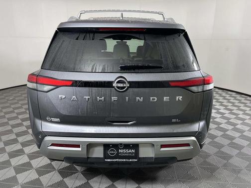 2024 Nissan Pathfinder SL FWD