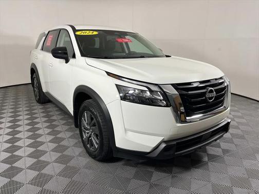 2024 Nissan Pathfinder S 4WD